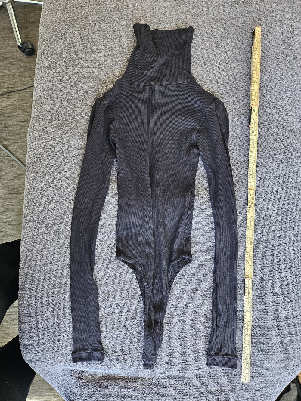 Re/Done Black Long-Sleeve Turtleneck Bodysuit - Picture 2 of 3